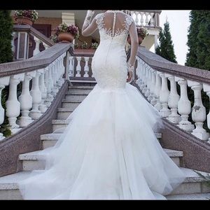 Long sleeve mermaid wedding dress